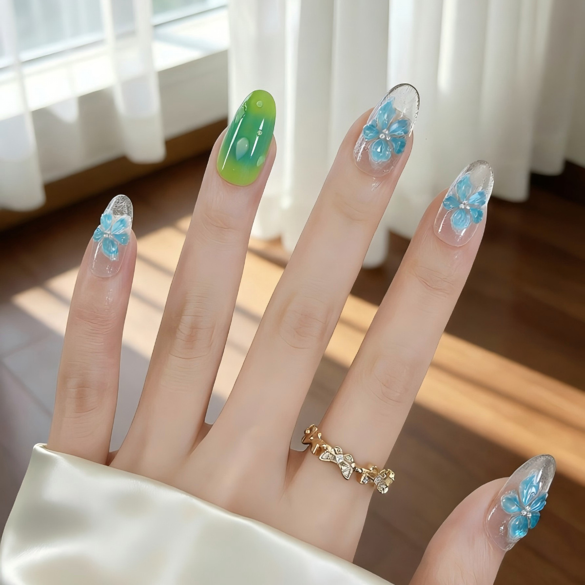 Прозрачные зеленые, синие, роз – обзор и цена Nail Art Ice Blue